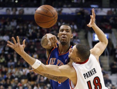 NBA／字母哥超级大三元领军 公鹿轻取雷霆夺NBA杯冠军